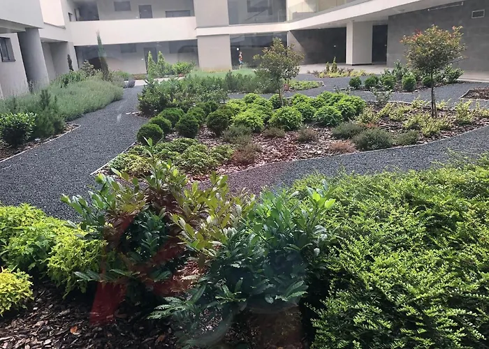 Lela Lakeside A Vizek Szerelmeseinek Apartament *